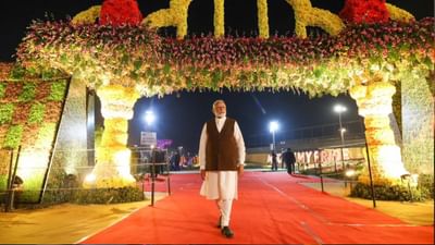 અમદાવાદ : વડાપ્રધાન મોદી ફ્લાવર શોની મુલાકાત બાદ દિલ્હી જવા રવાના