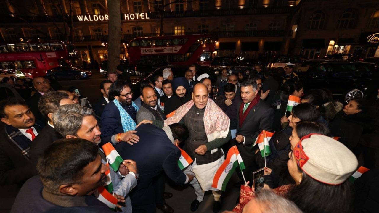 રક્ષામંત્રી રાજનાથસિંહે ઓવરસીઝ ફ્રેન્ડ્સ ઓફ ભારતીય જનતા પાર્ટી યુકે સાથે કરી બેઠક, પીઓકેને લઈને આપ્યુ આ ચોટદાર નિવેદન- વીડિયો