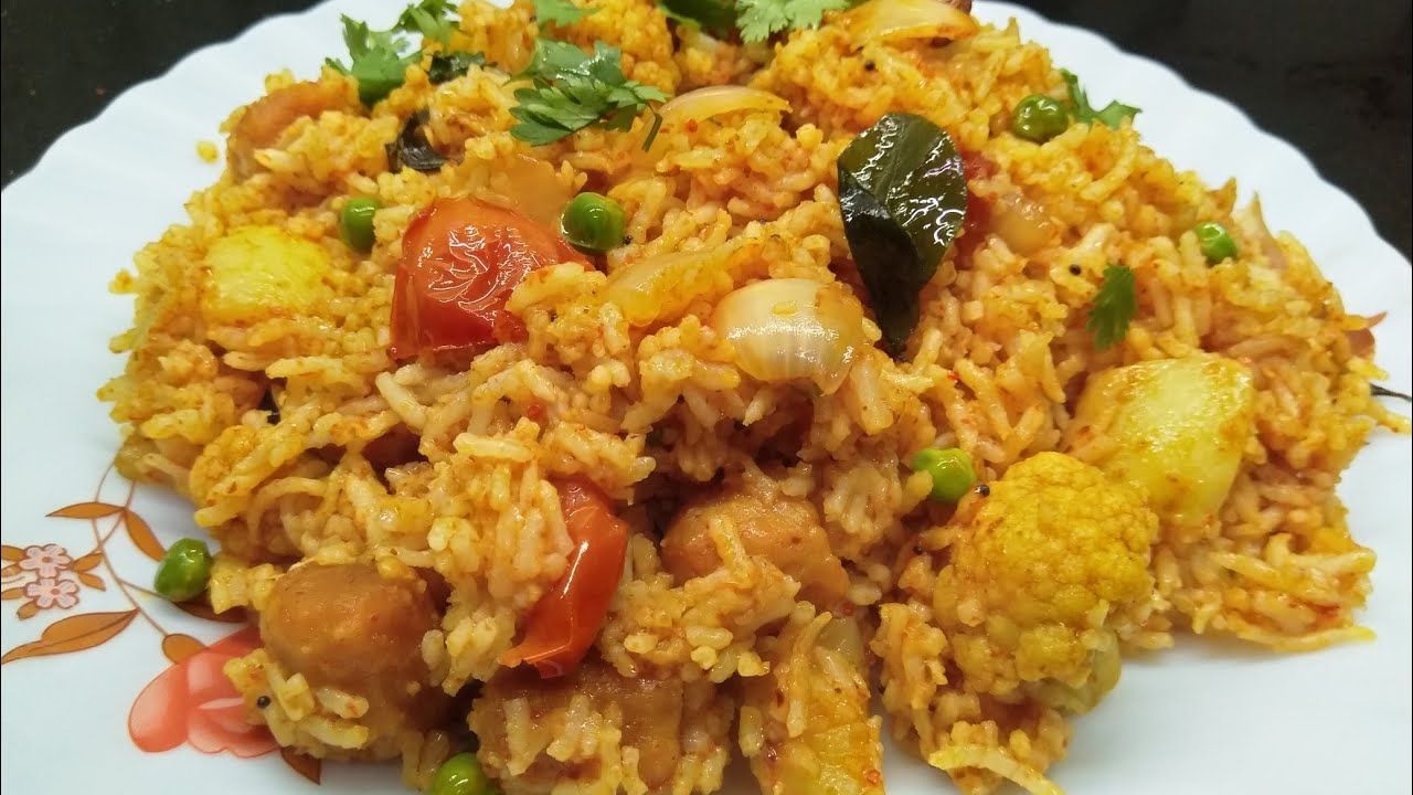 રામ લાડુ ઉપરાંત રામ ખીચડી પણ ખૂબ જ પ્રખ્યાત છે. આ ખીચડી રાજસ્થાનની પારંપરિક વાનગીઓમાંથી એક માનવામાં આવે છે.