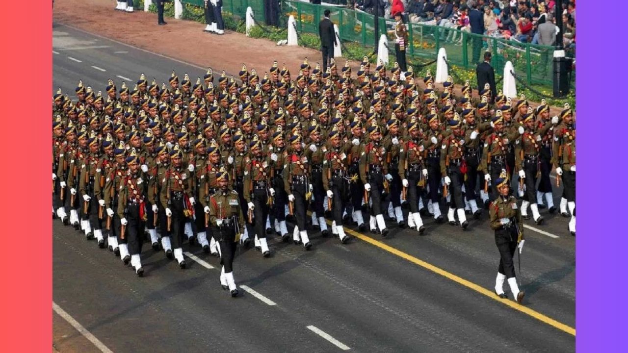 દિલ્હી પોલીસે પ્રજાસત્તાક દિવસની પરેડ માટે કેટલીક માર્ગદર્શિકા જાહેર કરી છે. પરેડમાં ભાગ લેનારા તમામ મુલાકાતીઓએ આનું ફરજિયાતપણે પાલન કરવાનું રહેશે. દિલ્હી પોલીસની માર્ગદર્શિકા એવી વસ્તુઓની વિગતો આપે છે, જેને પ્રજાસત્તાક દિવસની પરેડમાં લઈ જવા પર પ્રતિબંધ છે.