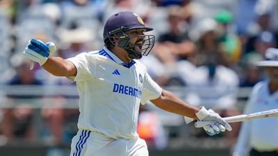 સેન્ચુરિયનમાં પ્રથમ ટેસ્ટ હાર્યા બાદ ટીમ ઈન્ડિયાએ કેપટાઉનમાં શાનદાર વાપસી કરી હતી. ભારતીય ટીમે કેપટાઉન ટેસ્ટ માત્ર 2 દિવસમાં 7 વિકેટે જીતી લીધી હતી. આ જીત સિવાય રોહિત શર્માએ જે કહ્યું તે પણ હેડલાઈન્સમાં આવી ગયું છે. (PC-PTI)