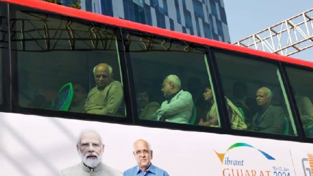 હવે સરખેજથી ગિફ્ટ સિટી સુધી દોડશે ડબલ ડેકર AC બસ