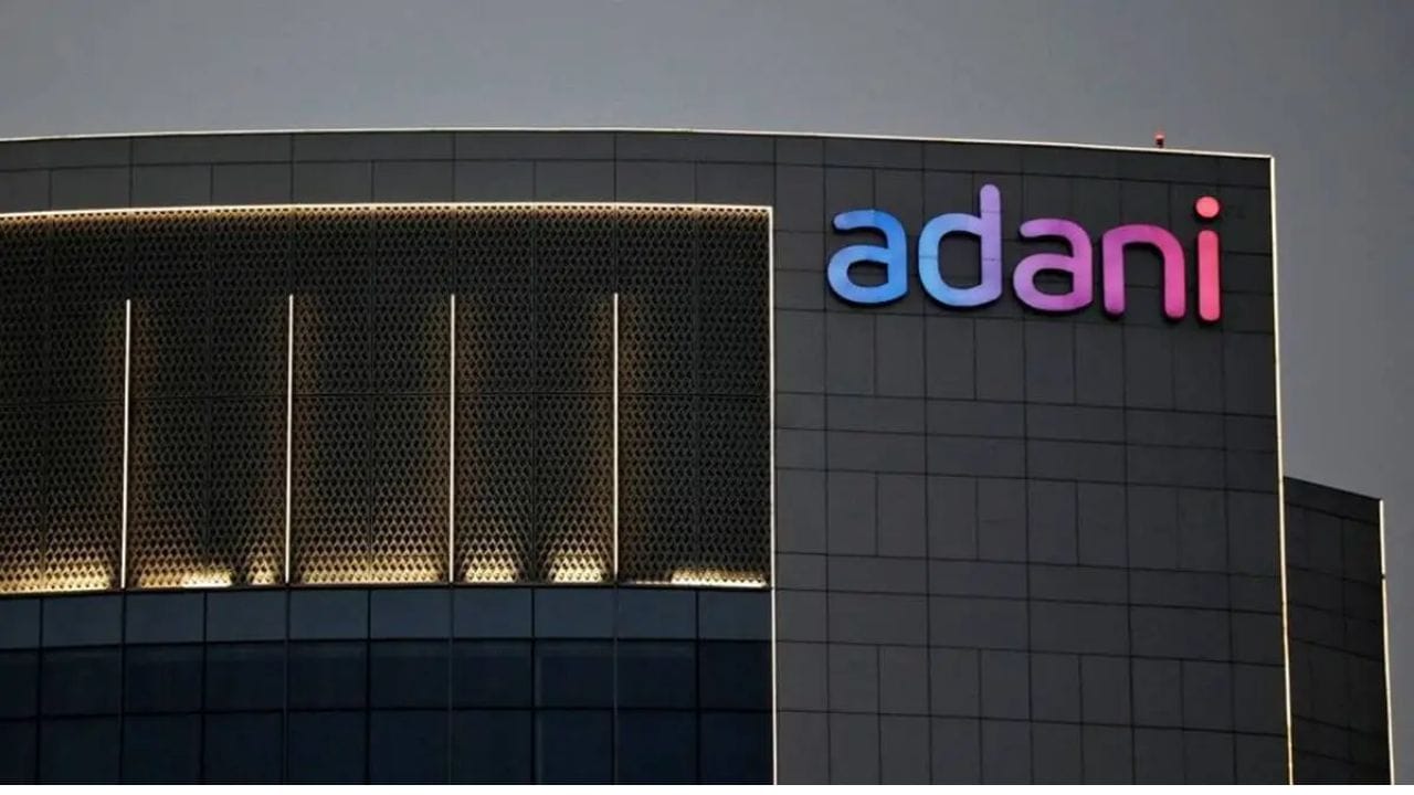 આ બેઠકમાં તેલંગાણાના સીએમએ પણ ખાતરી આપી છે કે અદાણી ગ્રુપને રાજ્ય સરકાર તરફથી સંપૂર્ણ સહયોગ આપવામાં આવશે. ઉપરાંત નવા ઉદ્યોગોને સબસિડી પણ આપવામાં આવશે. તેમણે કહ્યું છે કે સરકાર રાજ્યમાં રોજગાર વધારવાનો પ્રયાસ કરી રહી છે.