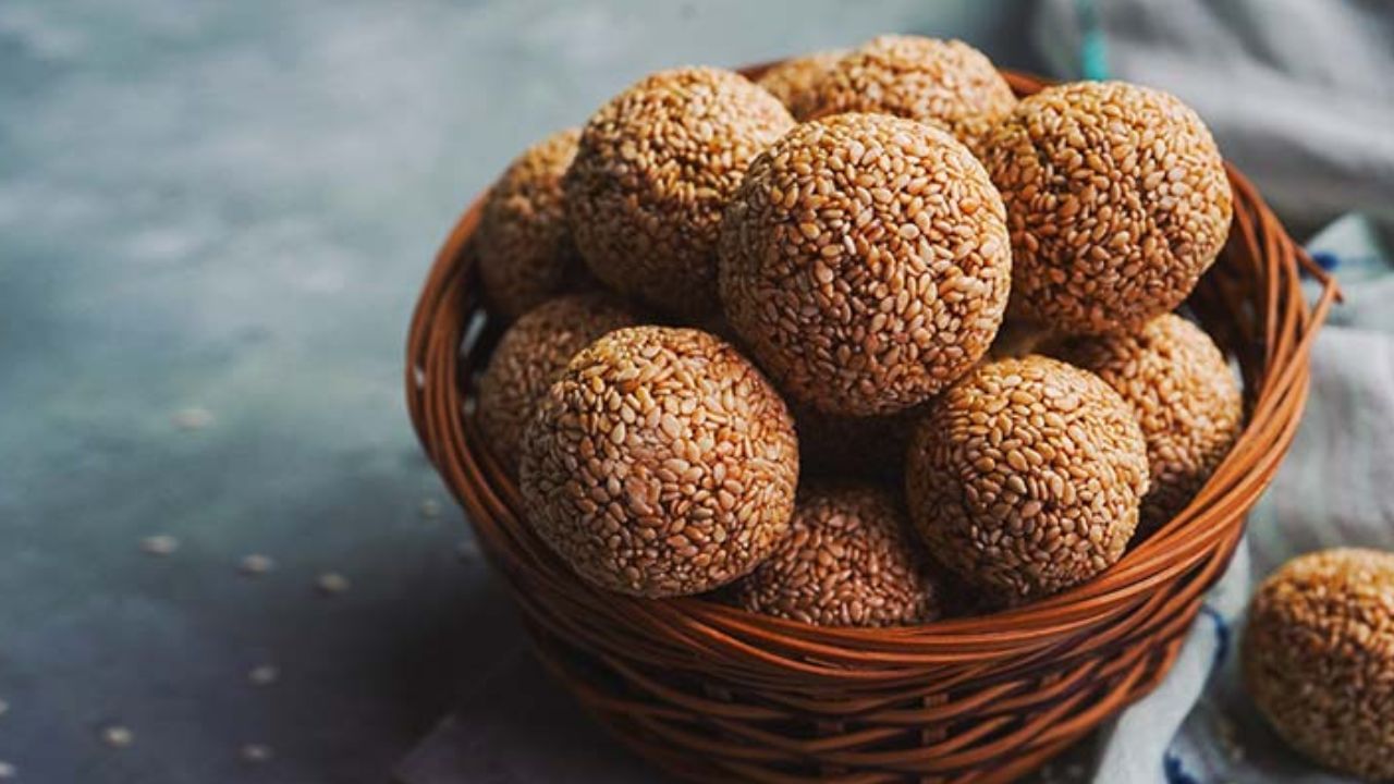 jaggery and sesame seeds