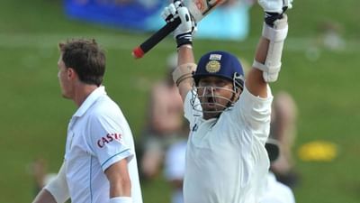 દક્ષિણ આફ્રિકામાં ભારત માટે સૌથી વધુ ટેસ્ટ રન બનાવનાર બેટ્સમેન સચિન તેંડુલકર છે. સચિને આફ્રિકામાં 15 ટેસ્ટમાં 46.44ની એવરેજથી 1161 રન બનાવ્યા છે. સચિને આફ્રિકામાં પાંચ સદી પણ ફટકારી છે.