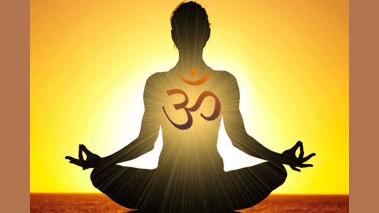 એકાગ્રતા વધશે : જો પુરૂ ધ્યાન લગાવીને ઓમનો જાપ કરવામાં આવે તો મનની એકાગ્રતા શક્તિ વિકસે છે. સાથે- સાથે સ્મરણ શક્તિમાં પણ વધારો થાય છે.