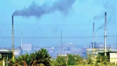 સુરત વીડિયો : પર્યાવરણને નુકસાન પહોંચાડતા 8 ઔદ્યોગિક એકમોને GPCB એ ક્લોઝર આપ્યું