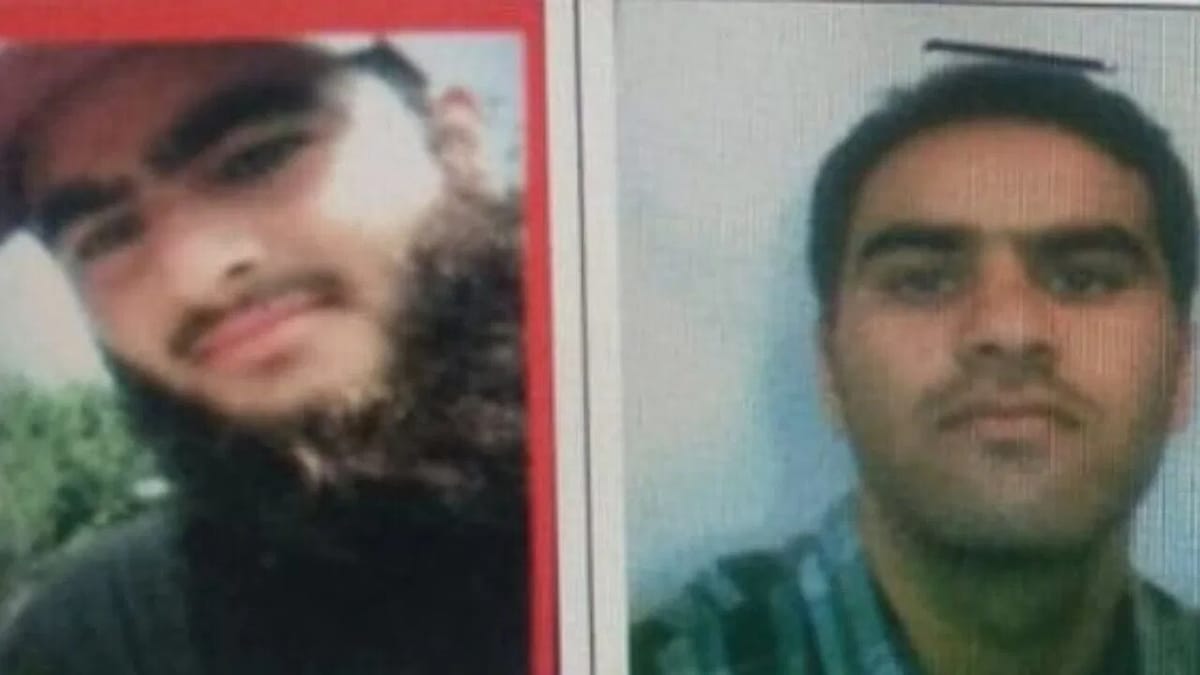 જમ્મુ કાશ્મીરમાં 10 લાખનું ઈનામ ધરાવતો હિઝબુલનો આતંકવાદી દિલ્લીમાંથી ઝડપાયો જમ્મુ કાશ્મીરમાં 10 લાખનું ઈનામ ધરાવતો હિઝબુલનો આતંકવાદી દિલ્લીમાંથી ઝડપાયો