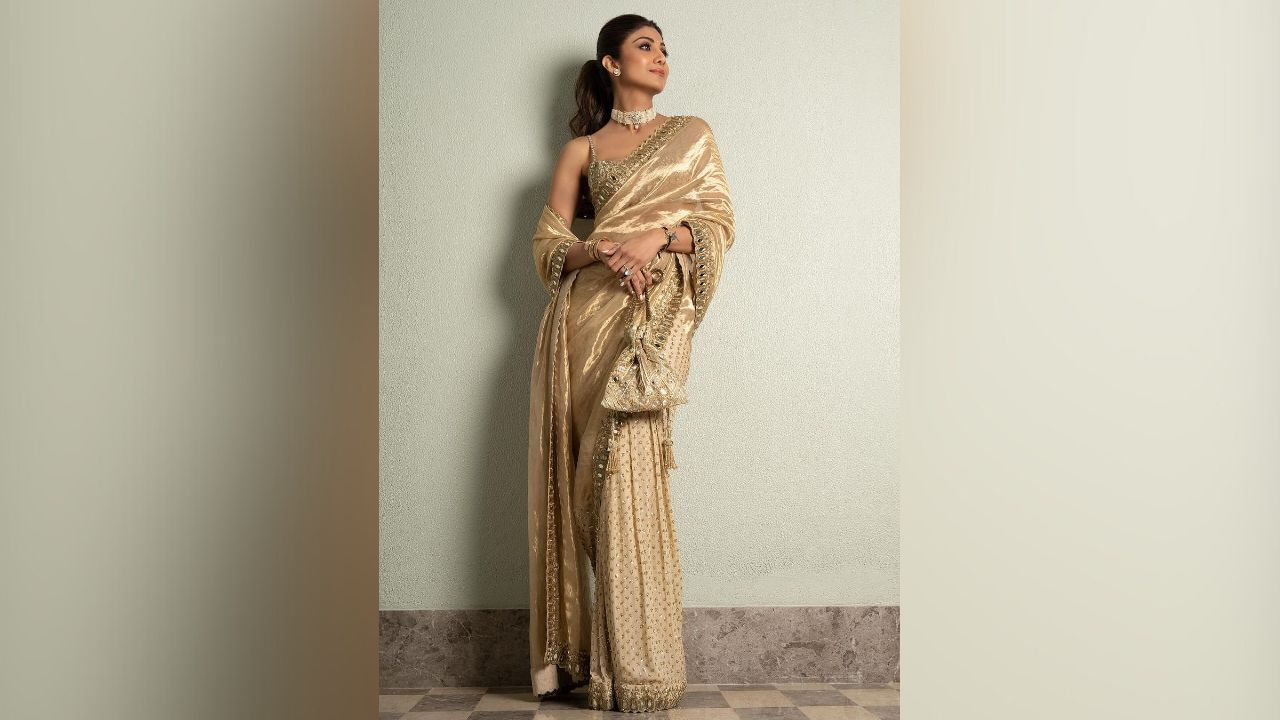 Shilpa Shetty is sometimes seen in her traditional look, sometimes in her glamorous style and sometimes in her bold avatar creating a buzz on social media.  (Image: Instagram)
