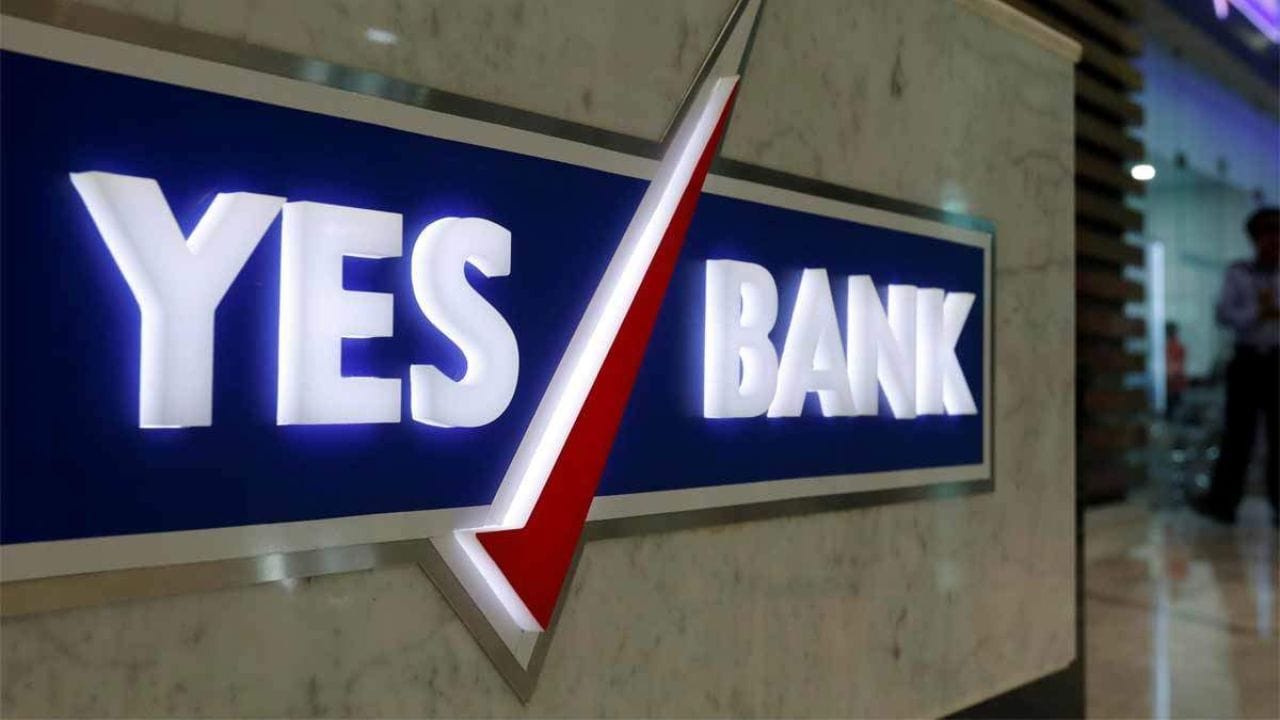 આજના ટ્રેડિંગ સેશન દરમિયાન થોડા સમય બાદ શેરમાં ઘટાડો જોવા મળ્યો હતો અને 3 ટકાના વધારા સાથે 30.70 રૂપિયા પર ટ્રેડ થયો હતો. એક વર્ષમાં આ બેંકિંગ શેરના પ્રદર્શન પર નજર કરીએ તો રોકાણકારોના રૂપિયા ડબલ કર્યા છે.