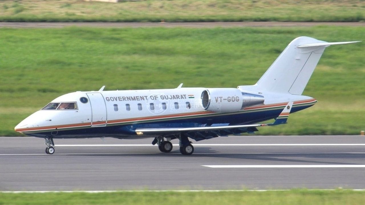 ગુજરાત સરકારે મુખ્યમંત્રી સહિત વીવીઆઈપી રાજ્યપાલ અને નાયબ મુખ્યમંત્રી માટે 2019માં રૂ. 191 કરોડનું નવું વિમાન ખરીદ્યું હતુ. જેનું નામ 'બોમ્બાર્ડિયર ચેલેન્જર 650' એરક્રાફ્ટ છે. જે એકવારમાં 7000 કિમી સુધી ઉડી શકે છે. નાગરિક ઉડ્ડયન વિભાગના અધિકારીઓએ જણાવ્યું હતું કે ક્રાફ્ટ સુપરકિંગ પ્લેનનો ઉપયોગ તત્કાલીન મુખ્યમંત્રી માટે કરવામાં આવે છે