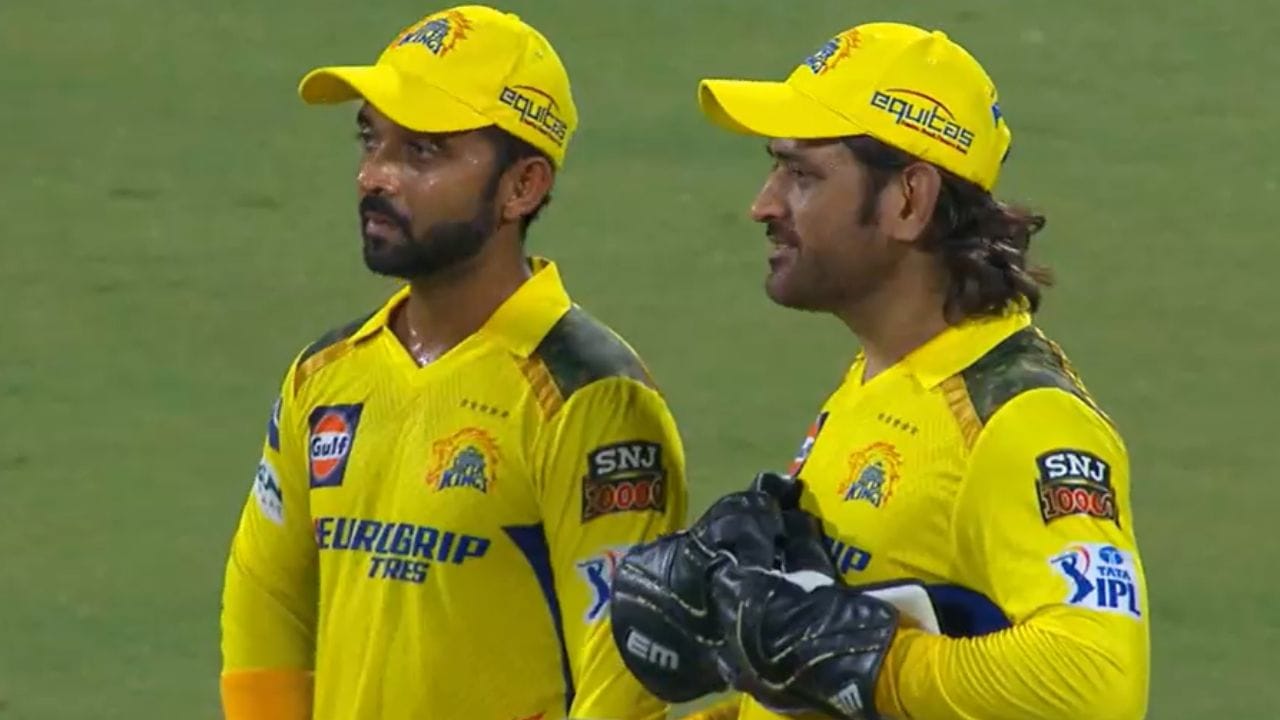 આ મેચમાં CSK ની ડબલ એન્જિનની ટીમ એટલા માટે કહેવામાં આવી કેમ કે કેટલીક ક્ષણ એવી હતી કે જેમાં એક કરતાં વધુ નિર્ણયો ધોનીએ લીધા તો કેટલાક નિર્ણયો કેપ્ટન ઋતુરાજે લીધા. અને ચાલુ મેચમાં અનેક વાર બંને સાથે મળીને નિર્ણયો લેતા નજરે ચડયા હતા.