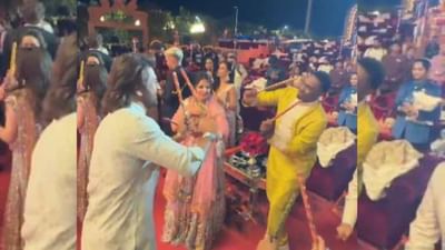 અનંત અંબાણીના પ્રી વેડિંગ સેરેમનીમાં ધોની ,સાક્ષી અને બ્રાવોએ ડાંડિયા રમ્યા વીડિયો વાયરલ