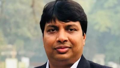 બીજી યાદીમાં કોંગ્રેસે અમદાવાદ પૂર્વ અને પશ્વિમના ઉમેદવારો જાહેર કર્યા છે. અમદાવાદ પૂર્વ બેઠક પરથી કોંગ્રેસે યુવા નેતા રોહન ગુપ્તાને મેદાને ઉતાર્યા છે. જ્યાં તેમનો મુકાબલો ભાજપના વર્તમાન સાંસદ હસમુખ પટેલ સાથે થશે. રોહન ગુપ્તાએ ચૂંટણી માટે પ્રચાર અભિયાનનો પ્રારંભ કર્યો છે, ત્યારે અમે જણાવીશું કે કોંગ્રેસે રોહન ગુપ્તાને ઉમેદવાર તરીકે કેમ પસંદ કર્યા છે. 
