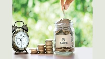 વર્તમાન નાણાકીય વર્ષ 31 માર્ચે સમાપ્ત થવા જઈ રહ્યું છે ત્યારે આ સાથે, ઘણા નાણાકીય કાર્યોની સમયમર્યાદા પણ સમાપ્ત થઈ જશે. જો તમે ચાલુ નાણાકીય વર્ષ માટે આવકવેરો બચાવવા માંગો છો, તો તમે બાકીના દિવસોમાં કેટલીક યોજનાઓમાં રોકાણ કરીને ટેક્સ બચાવી શકો છો. આ સ્કીમ્સમાં NPS થી ટેક્સ સેવિંગ મ્યુચ્યુઅલ ફંડનો સમાવેશ થાય છે. અમને જણાવો કે તમે ટેક્સ બચાવવા માટે ક્યાં રોકાણ કરી શકો છો.