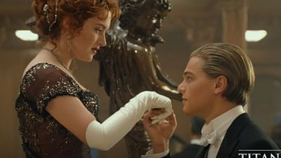 ટાઇટેનિકના દરવાજાની 5.83 કરોડ રૂપિયામાં હરાજી થઈ છે. ટાઈટેનિક ફિલ્મ આજે પણ સૌની પસંદ છે.ફિલ્મના છેલ્લા દ્રશ્યમાં લિયોનાર્ડો ડી કેપ્રિયો અને કેટ વિન્સલેટ (જેક અને રોઝ) જે લાકડાના પાટિયા પર જોવા મળ્યા હતા તેની હરાજી ( 718,750) ડોલર કરતાં વધુમાં કરવામાં આવી છે.