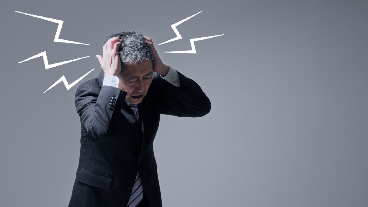 શરીરમાં વિટામિન B12 ની ઉણપને દૂર કરવા માટે દરરોજ ઈંડા, માછલી, લીલા પાંદડાવાળા શાકભાજી, ટોફુ, ટામેટાં, મશરૂમ વગેરેનું સેવન કરો. (Photo - Canva)