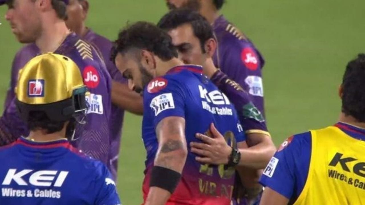 આ RCB અને KKR વચ્ચેની મેચ દરમિયાન જોવા મળ્યું હતું. 16મી ઓવર પછી જ્યારે વ્યૂહાત્મક સમય સમાપ્ત થયો ત્યારે વિરાટ કોહલી અને ગંભીર એકબીજાને મળતા અને વાત કરતા જોવા મળ્યા હતા. 