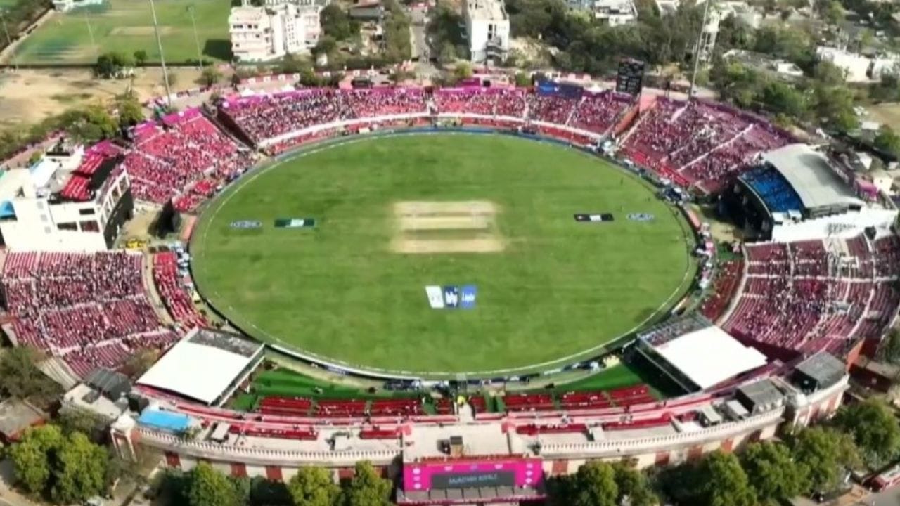 સ્પાઈડરકેમ એ કેબલ-સસ્પેન્ડેડ કેમેરા સિસ્ટમ છે જે ફિલ્મ અને ટેલિવિઝન કેમેરાને પૂર્વનિર્ધારિત વિસ્તારમાં ઊભી અને આડી રીતે ખસેડવા સક્ષમ બનાવે છે. 