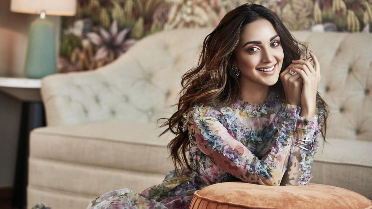 Ranveer Singh and Kiara Advani have started training for the film 'Don 3'.  Many reports also claim that the budget of 'Don 3' will be much higher than the previous two films.  Talking about Kiara Advani's work front, the actress also has Hrithik Roshan and Jr NTR's 'War 2' in her lineup.