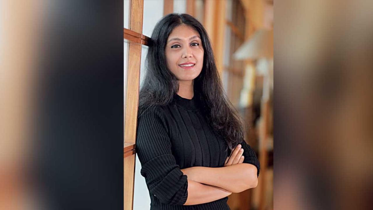Roshni Nadar: Roshni Nadar Malhotra is among the top-5 richest women in the country.  According to the Leading Wealthy Women report released last year, Roshni Nadar's net worth is Rs 84,330 crore.  Roshni Nadar is the Chairperson of HCL.  Roshni's father Shiv Nadar is the third richest person in India.