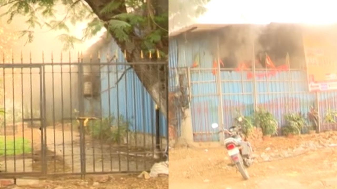 Fire Breaks Out Mumbai BJP Office churchgate (4)