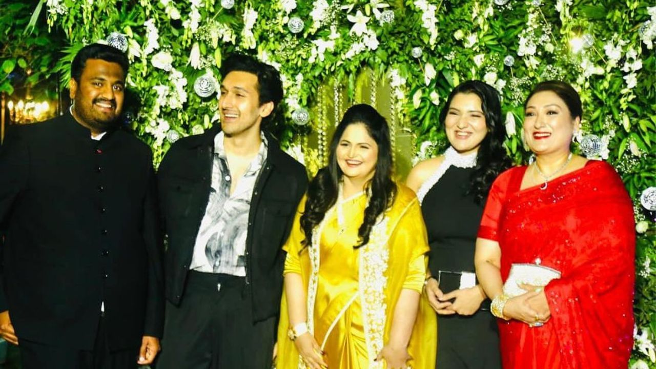 Govinda Family (7)