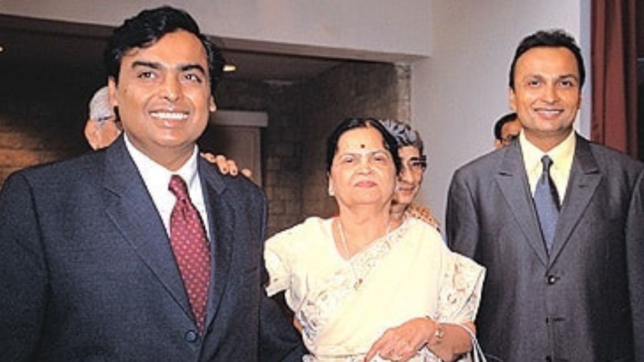 Mukesh Ambani family (4)
