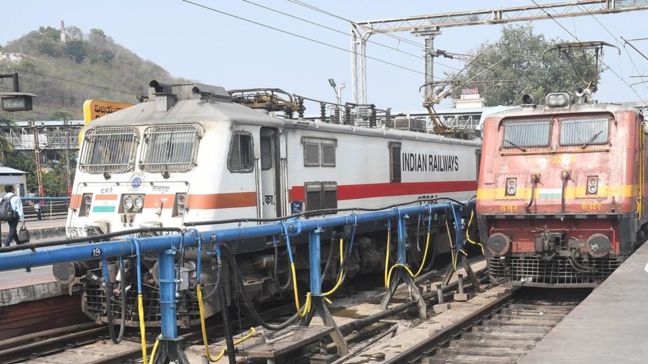 Rajkot to Lalkuan Special train