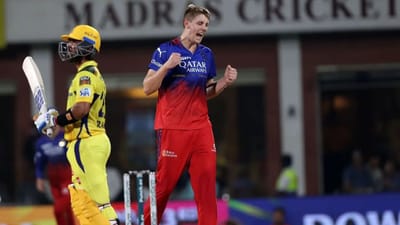 ઈન્ડિયન પ્રીમિયર લીગ 2024 ની શરૂઆત પહેલા રોયલ ચેલેન્જર્સ બેંગલુરુએ કેમેરોન ગ્રીનને 17.5 કરોડની મોટી કિંમતે ગુજરાતથી મુંબઈમાં ટ્રેડ કર્યો હતો. RCBને આશા હતી કે કેમેરોન ગ્રીન આવશે અને ટીમને મેચો જીતાડશે, પરંતુ થયું બિલકુલ ઊલટું.