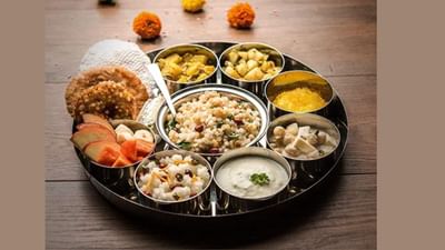 ચૈત્ર નવરાત્રી આજથી શરુ થઈ ગઈ છે. મોટાભાગના લોકો આ દરમિયાન ઉપવાસ કરતા હોય છે. ત્યારે તમે પણ ઉપવાસ કરી વજન ઘટાડવા માંગો છો, તો તમારા આહારમાં એવી વસ્તુઓનો સમાવેશ કરો, જેનાથી સ્થૂળતા ઝડપથી ઘટશે. કેટલાક લોકો ઉપવાસ દરમિયાન અવનગી ઘી તેલની વાનગીઓ, મીઠાઈ અને તળેલું ખાય છે, જેના કારણે વજન ઘટવાને બદલે વધી છે.