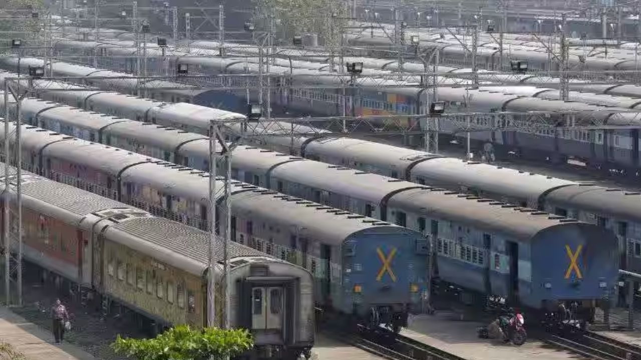 indian Western train