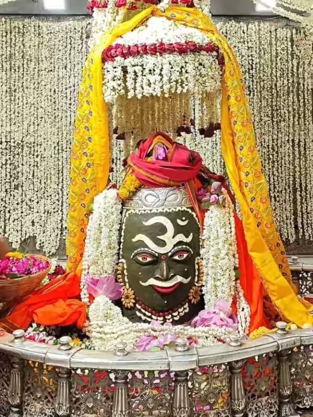 મહાકાલના દર્શન કરતી વખતે આ બાબતોનું ખાસ રાખો ધ્યાન મહાકાલના દર્શન કરતી વખતે આ બાબતોનું ખાસ રાખો ધ્યાન