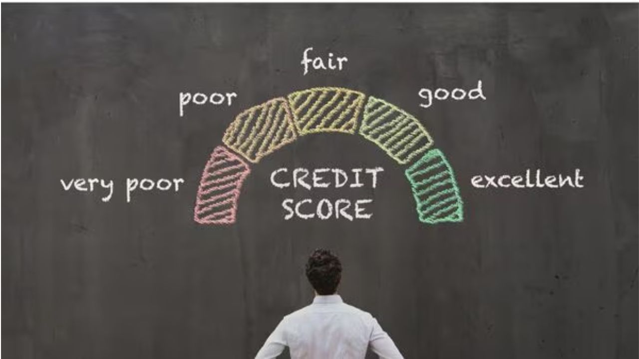 Credit Score : બેંક લોન આપવાનો ઈન્કાર નહીં કરી શકે... ફક્ત આ 5 બાબતોનું રાખો ધ્યાન, ફટાફટ થશે લોન પાસ