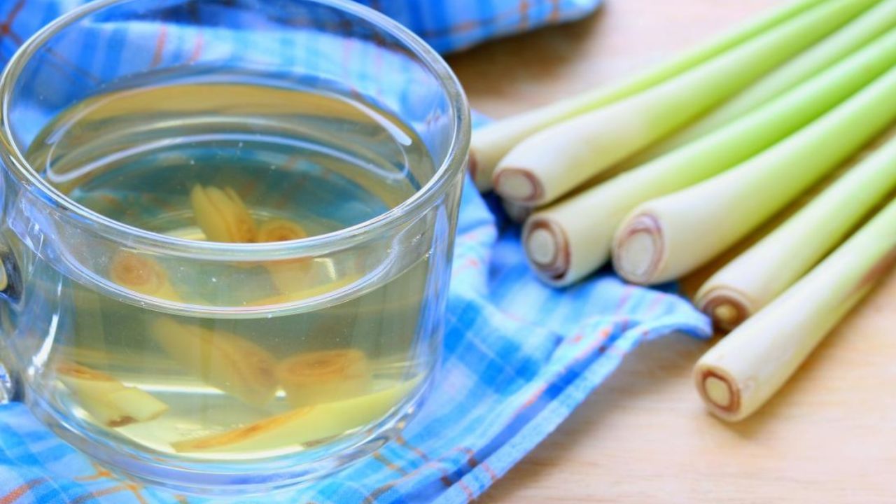 Immunity: You can make lemon grass tea and drink it. Drinking a cup of hot lemon grass can boost your immune system. This is a delicious way to boost immunity.

