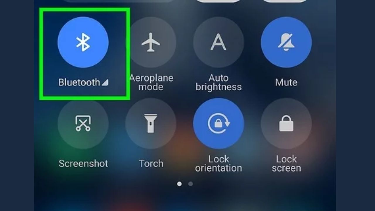 Bluetooth Enable : There are some smartphone users who do not switch off the Bluetooth feature available in the phone even after using it. This is the reason why the Bluetooth feature works and reduces the phone's battery life.