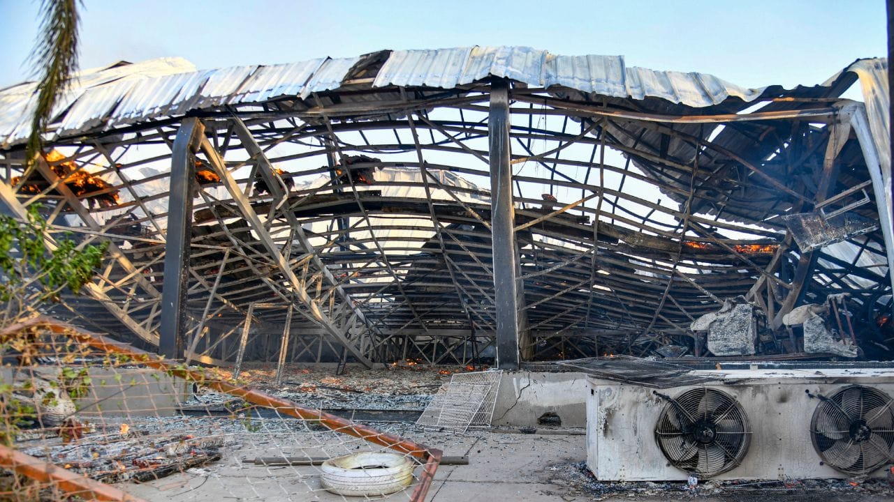  અકસ્માતમાં મૃત્યુઆંક વધી રહ્યો છે. આ ભયાનક દુર્ઘટનામાં અત્યાર સુધીમાં 28 લોકોના મોત નીપજ્યા છે જેમાં ઘણા બાળકો પણ સામેલ છે. TRP ગેમ ઝોન સૌરાષ્ટ્રનો સૌથી મોટો ગેમ ઝોન હતો. 