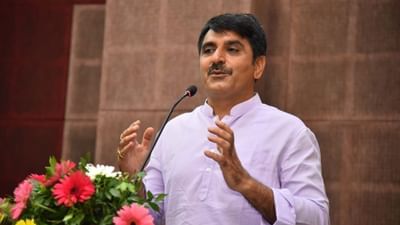 Banaskantha Video : મતદાન જાગૃતિ માટે 11 ગામો વચ્ચે સ્પર્ધા, સૌથી વધુ મતદાન થનારા ગામને મળશે 25 લાખ