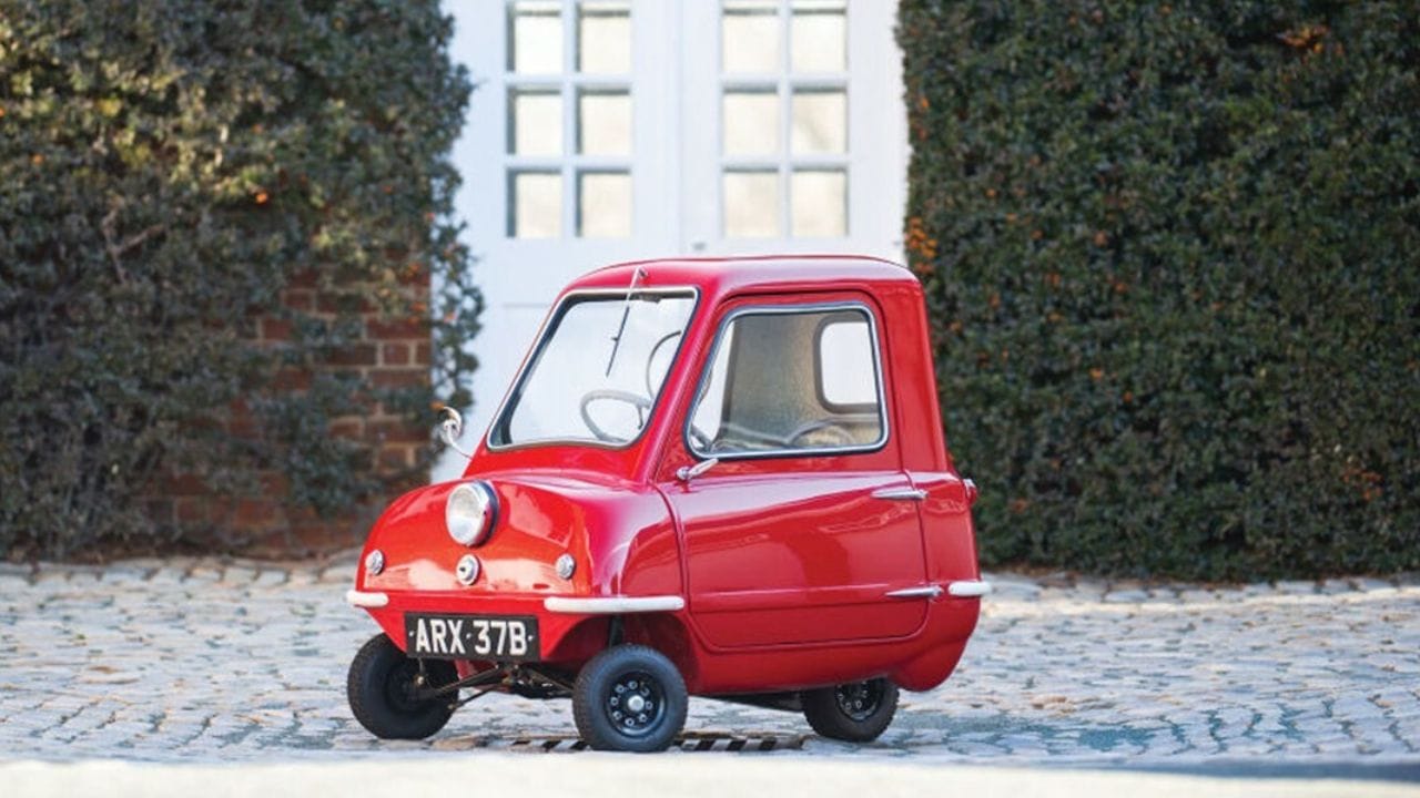 દુનિયામાં દરરોજ કોઈને કોઈ નવી કાર લોન્ચ થાય છે. ઓટોમોબાઈલ ઉદ્યોગ ખૂબ જ ઝડપથી વિકસી રહ્યો છે. હવે માર્કેટમાં અનેક પ્રકારની કાર આવી ગઈ છે. શહેરો હવે કારથી ઉભરી રહ્યા છે. તેથી હવે લોકોમાં નાની કાર ખરીદવાનું ચલણ ઘણું વધી ગયું છે.