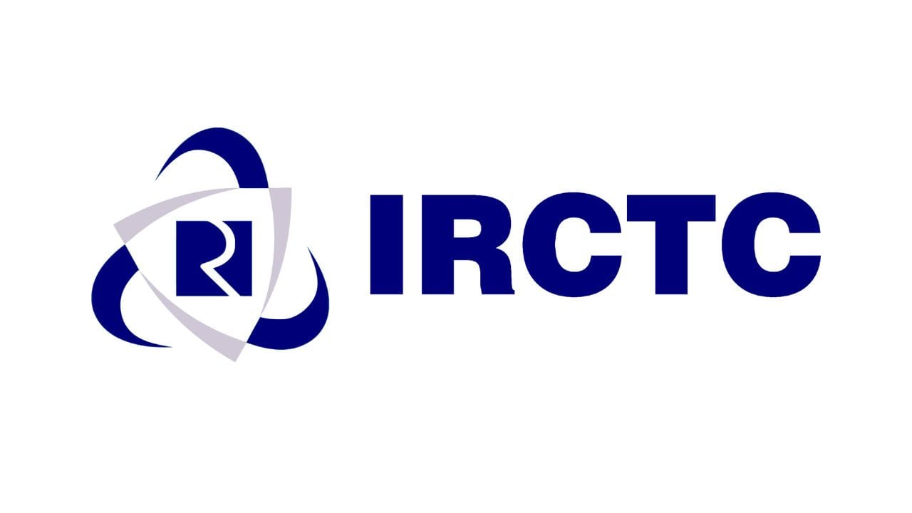 દરેક લોકો Jio રેલ એપનો ઉપયોગ કરી શકતા નથી. આ માત્ર Jio ફોન યુઝર્સ માટે જ રોલઆઉટ કરવામાં આવ્યું છે. આ ઉપરાંત તેણે IRCTC સાથે પણ હાથ મિલાવ્યા છે. અહીં તમને ઘણા વિકલ્પો જોવા મળે છે, પરંતુ સૌથી ખાસ વિકલ્પ એ છે કે તેની મદદથી તમે ટ્રેનની ટિકિટ ઓનલાઈન પણ બુક કરી શકો છો અને તમારે કંઈ ખાસ કરવાની જરૂર નથી.