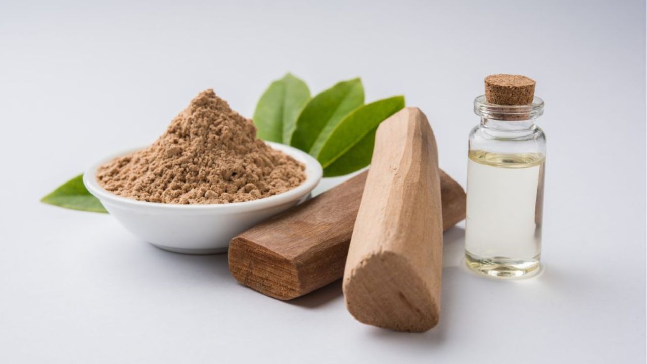 Sandalwood : Sandalwood has antibacterial, anti-inflammatory and cooling properties. All these can be effective in removing skin rashes due to heat sweat and body rashes during summer. Apply a paste of sandalwood powder and rose water on the affected skin. This will provide cooling to the skin