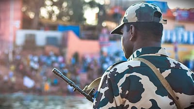 સરકારી નોકરી સાથે દેશ સેવાની મળશે તક, 1526 જગ્યાઓ પર ભરતી સાથે સરકાર 92300 રૂપિયા સુધી વેતન આપશે