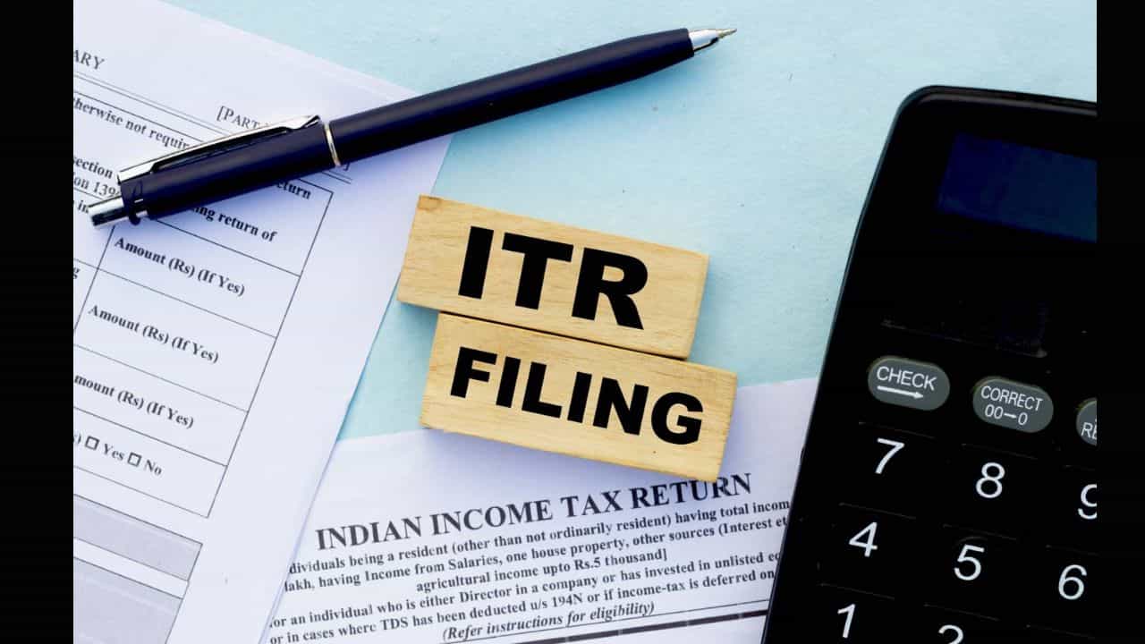 જો તમારી વાર્ષિક આવક 7 લાખ રૂપિયાથી ઓછી છે, તો જાણો ITR ફાઇલ કરવું જરૂરી છે કે નહીં?