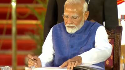 Breaking News: આજે સાંજે મળશે મોદી કેબિનેટ 3.Oની પ્રથમ બેઠક, સંસદ સત્ર વહેલુ બોલાવવા અંગે થઈ શકે ચર્ચા-સૂત્ર