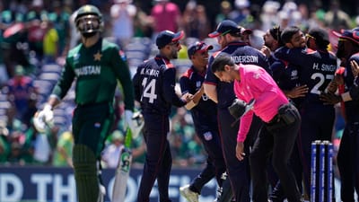 અમેરિકાએ પાકિસ્તાનને રોમાંચક મેચમાં હરાવી ટી20 વર્લ્ડકપમાં મોટો ઉલેટફેર કર્યો છે. આ મેચમા આમતો અનેક હિરો રહ્યા છે પરંતુ એક એવો ખેલાડી છે. જેમણે આખી ગેમને એમએસ ધોનીની જેમ કંટ્રોલ કર્યો અને અમેરિકાની જીતની કહાની લખી હતી.