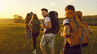 ચોમાસામાં ટ્રાવેલિંગની મજા જ કાંઈ અલગ હોય છે. ભારતના મોટાભાગના વિસ્તારો વરસાદ દરમિયાન ખુબ સુંદર બની જાય છે. કેટલાક લોકો તો ખાસ વરસાદમાં ફરવા જવા માટેનો પ્લાન બનાવતા હોય છે.ચોમાસામાં દક્ષિણ ભારત કે પછી મહારાષ્ટ્રના આ સ્થળો ફરવા માટે બેસ્ટ રહે છે. ઉત્તર ભારતના ઉત્તરાખંડ અને હિમાચલમાં લેન્ડસ્લાઈડનો ખતરો વધુ રહેતો હોય છે.