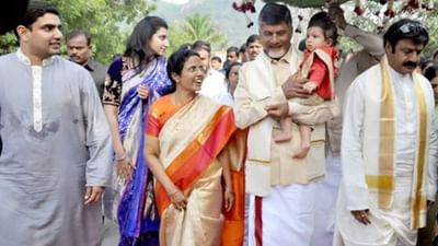 ચંદ્રબાબુ નાયડુનો જન્મ 20 એપ્રિલ 1950 ના રોજ નરવરીપલ્લે તિરુપતિ જિલ્લાના હાલના આંધ્ર પ્રદેશમાં થયો હતો. તેના પિતાનું નામ નારા ખરજુરા નાયડુ અને તેમની માતાનું નામ અમાનમ્માને છે, એક ખેડુત પરિવારમાં મોટા થયા છે.