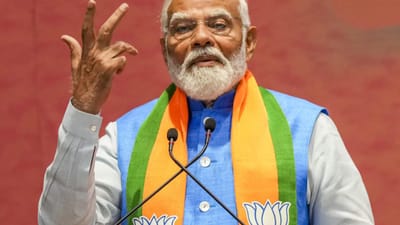 આ લોકસભા ચૂંટણીના પરિણામોની સૌથી ખાસ વાત એ છે કે NDA ધાર્યા પરિણામ હાંસલ કરી શકી નથી. ચમત્કારની વાત તો છોડો 370 બેઠકો પર કમળ ખીલવવાનું સપનું જોઈ રહેલી પાર્ટીનું ગઠબંધન 300ના પ્રતીકાત્મક નિશાનને પણ સ્પર્શી શક્યું નથી. આ પરિસ્થિતિની અસર શેરબજાર પાર ગંભીરરીતે જોવા મળી છે