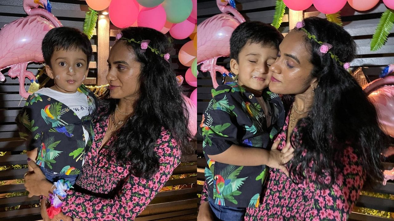 પુસરલા વેંકટ સિંધુ એક ભારતીય બેડમિન્ટન ખેલાડી છે. ભારતની સૌથી સફળ બેડમિન્ટમાં તેમની ગણતરી કરવામાં આવે છે , સિંધુએ 2019 વર્લ્ડ ચેમ્પિયનશિપમાં ગોલ્ડ સહિત ઓલિમ્પિક્સ અને BWF સર્કિટ જેવી વિવિધ ટુર્નામેન્ટમાં મેડલ જીત્યા છે. તે બેડમિન્ટન વર્લ્ડ ચેમ્પિયન બનનાર પ્રથમ અને એકમાત્ર ભારતીય છે અને ઓલિમ્પિક ગેમ્સમાં સતત બે મેડલ જીતનાર ભારતની માત્ર બીજી વ્યક્તિગત ખેલાડી છે. 