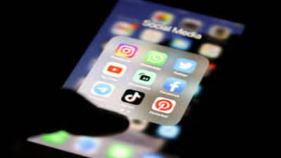 પાકિસ્તાનમાં છ દિવસ માટે સોશિયલ મીડિયા રહેશે બંધ, જાણો શુ છે કારણ ?